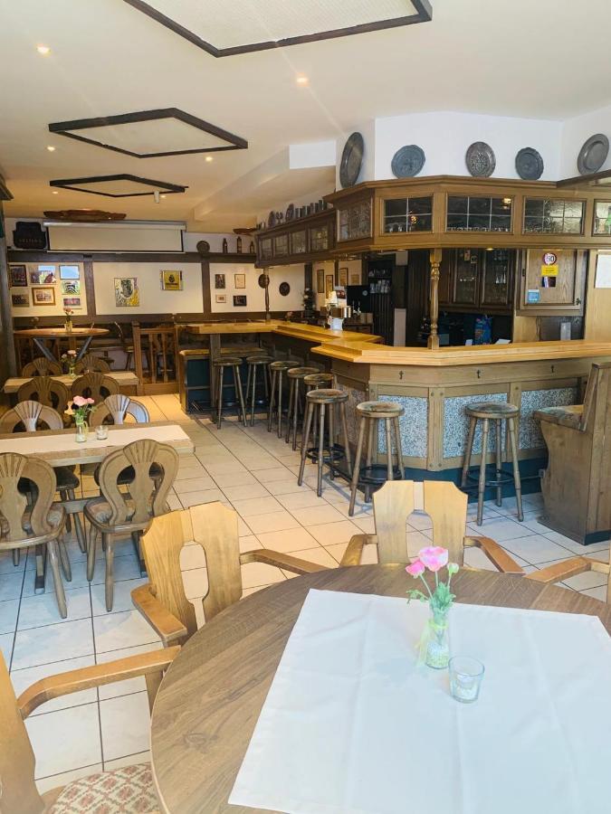 Landgasthaus Jaegerhof ビューレン エクステリア 写真
